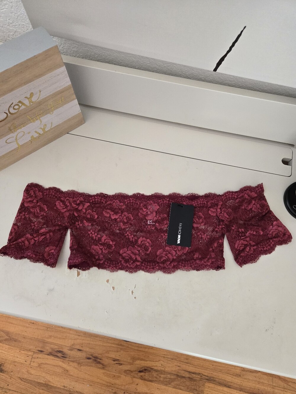 NWT Women's Off-Shoulder Lace Crop Top - Burgundy Size Large